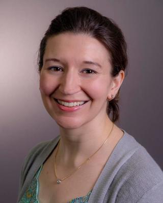 Headshot of Elizabeth Capuano