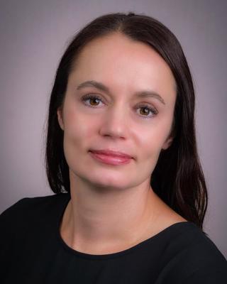 Headshot of Kathleen McCarthy