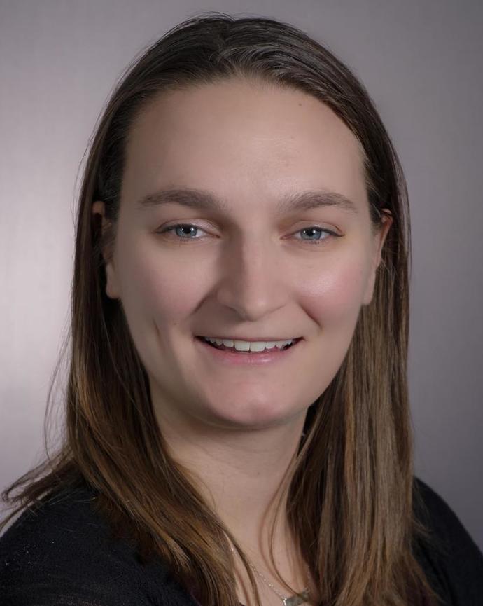 Headshot of Hannah Klare